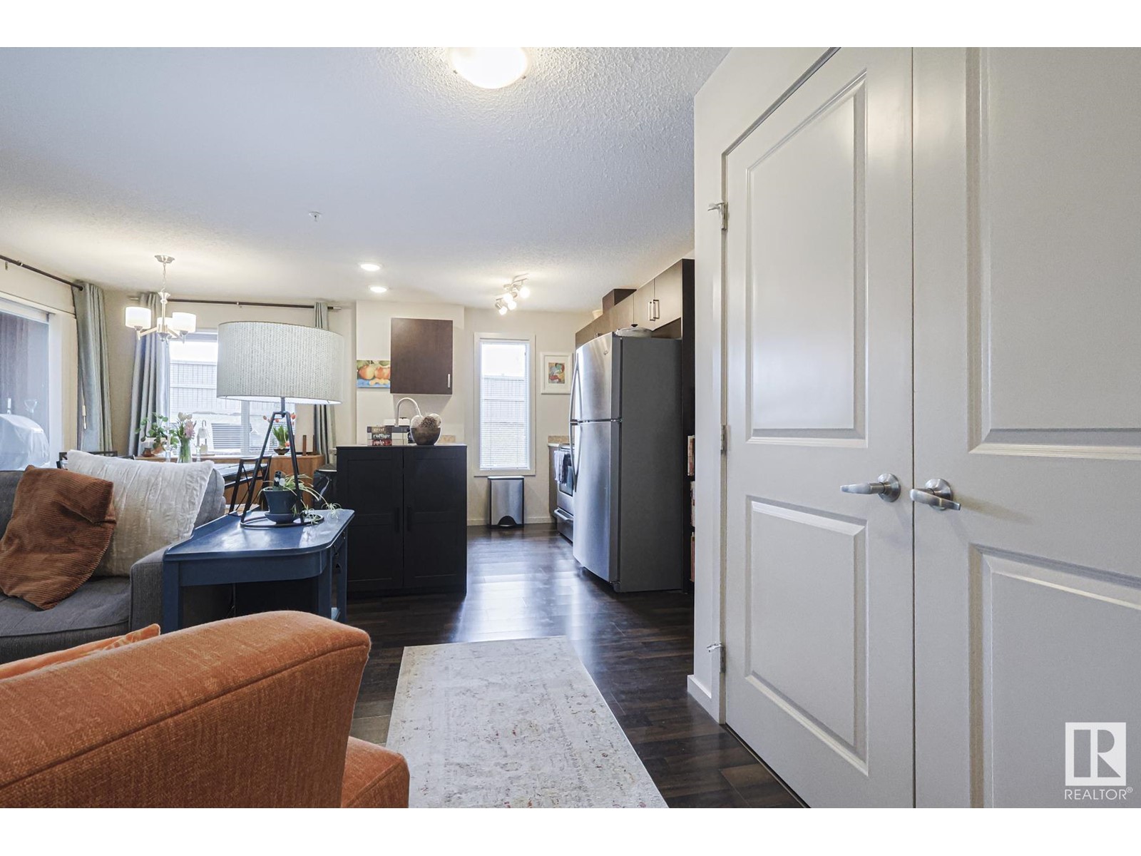 #135 5515 7 AV SW