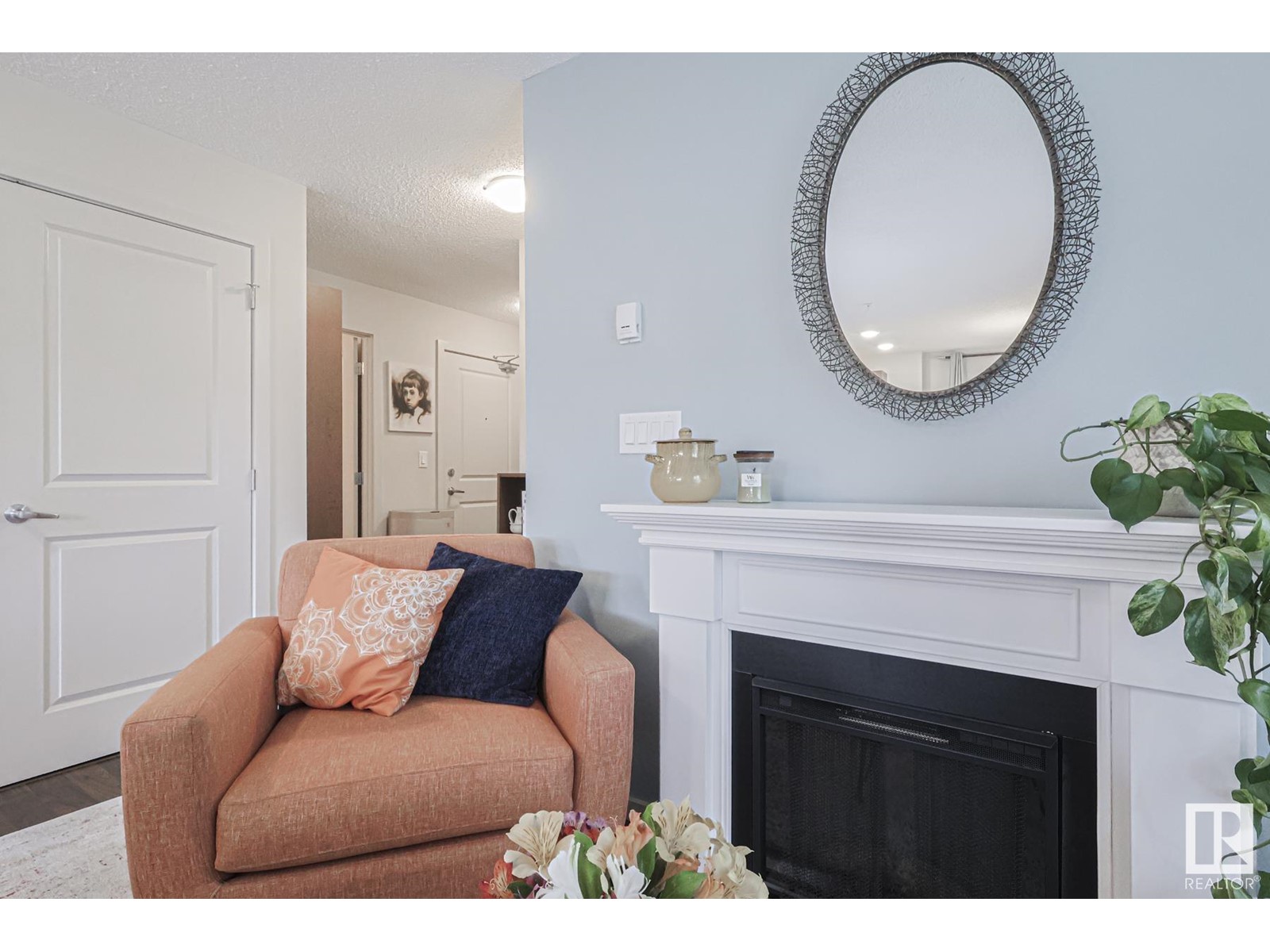 #135 5515 7 AV SW