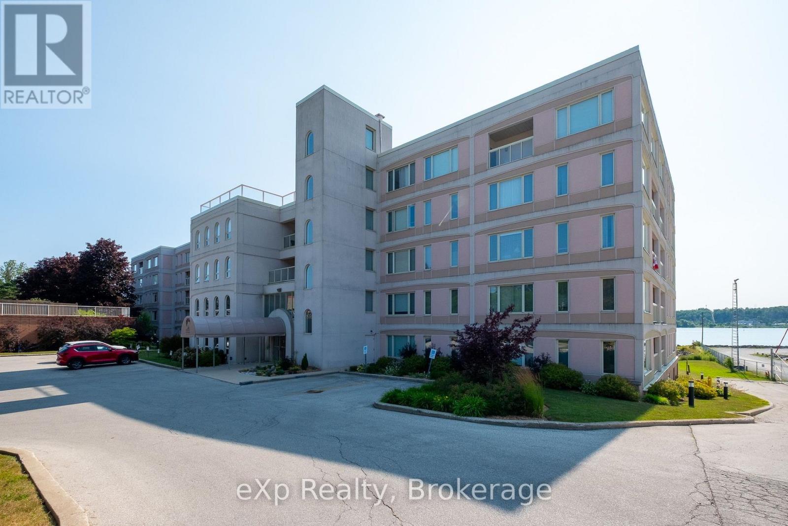 105 - 2555 3RD AVENUE W