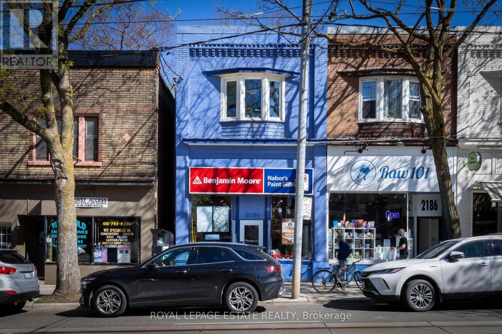2184 QUEEN STREET E