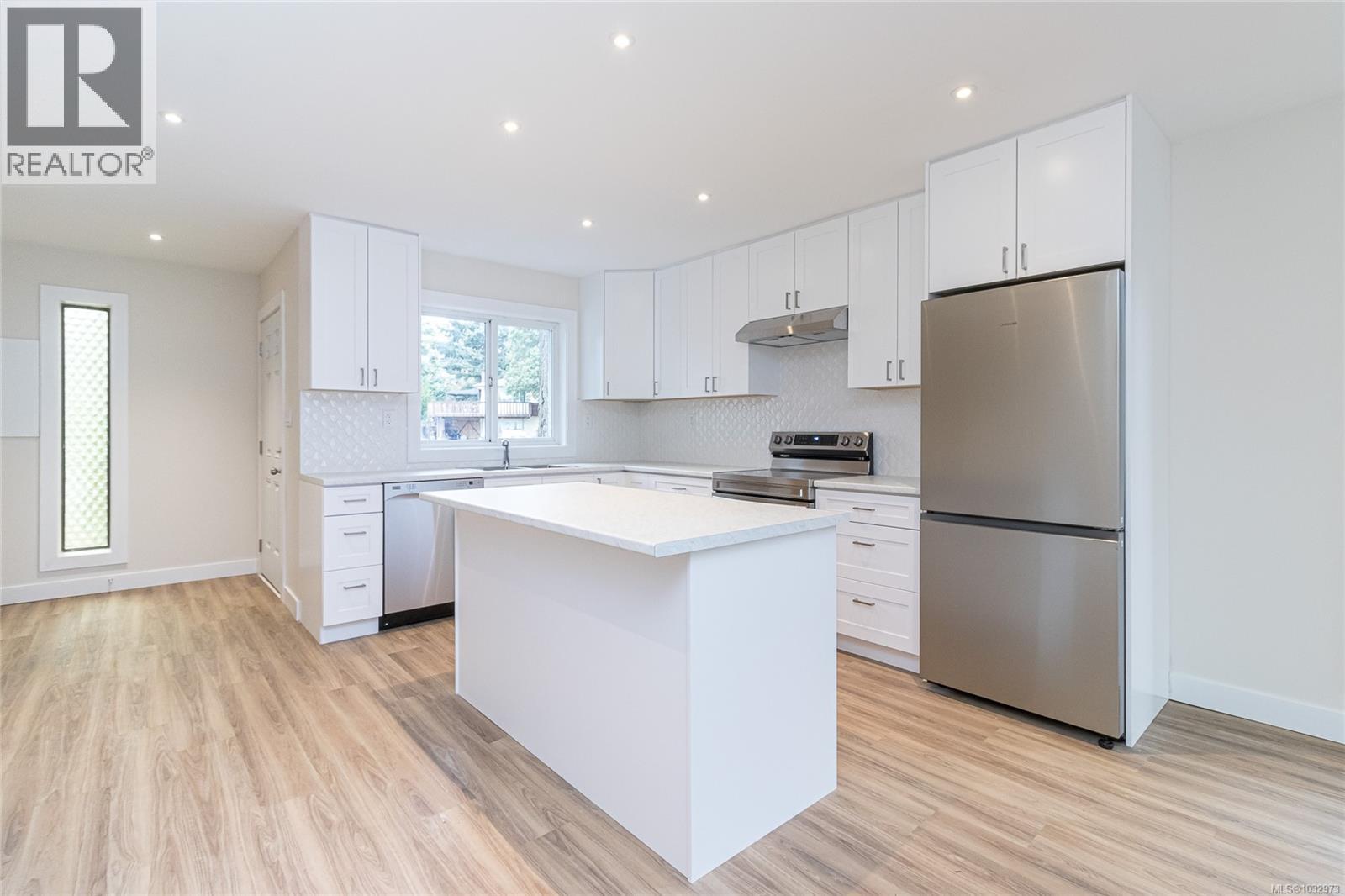 1117 Goldstream Ave