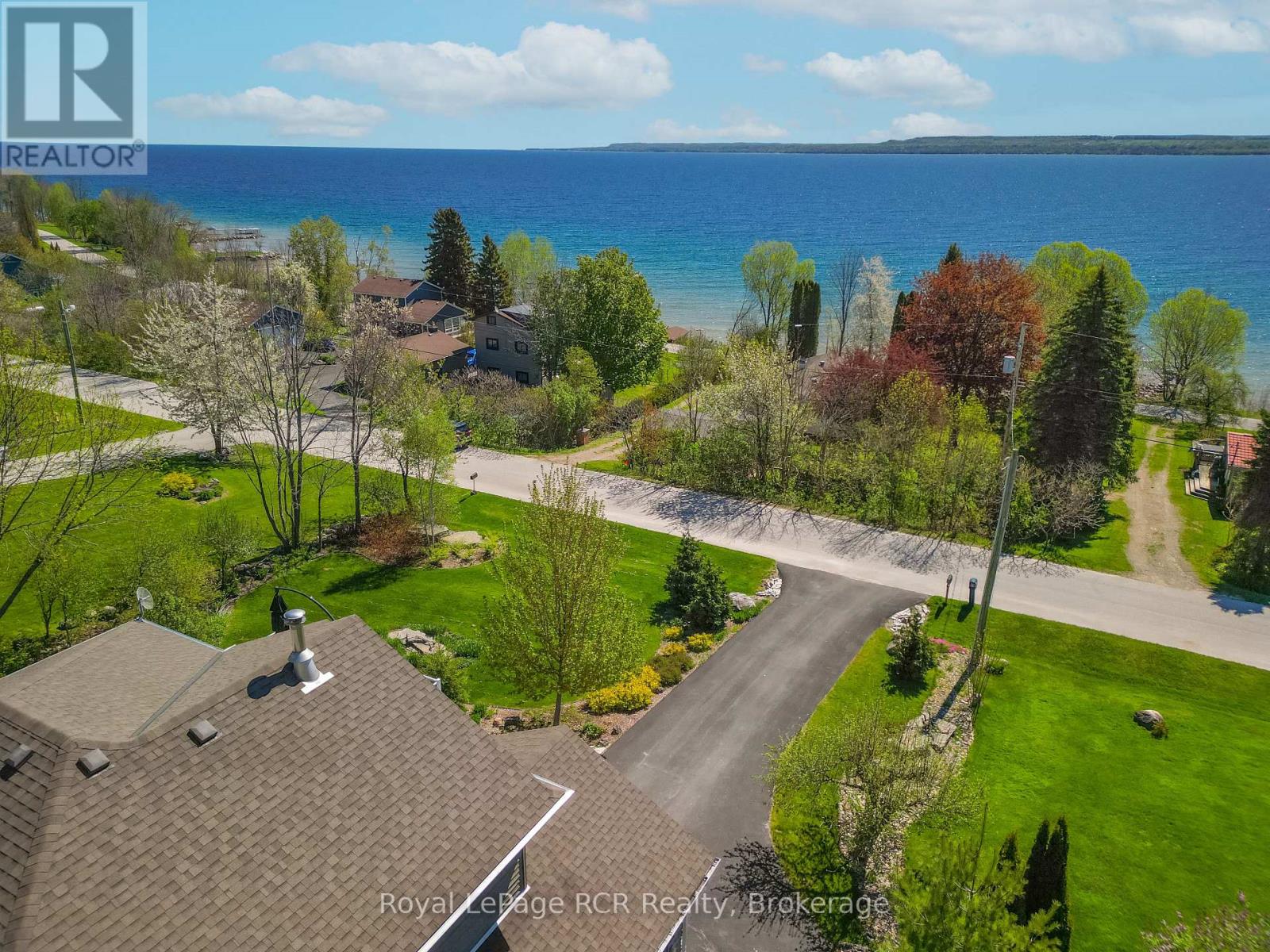 154 MACINTOSH DRIVE