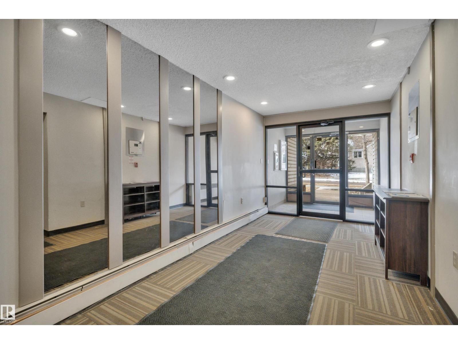 #204 8125 110 ST NW