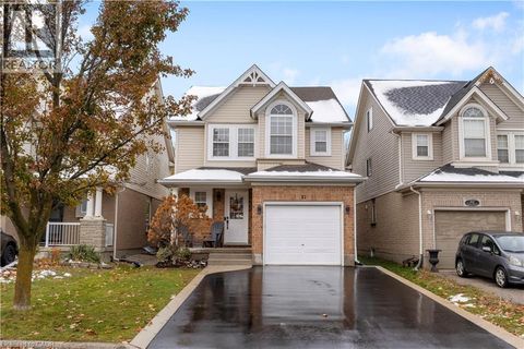 32 MARYANN PRICE Lane Cambridge ON N3C4K6