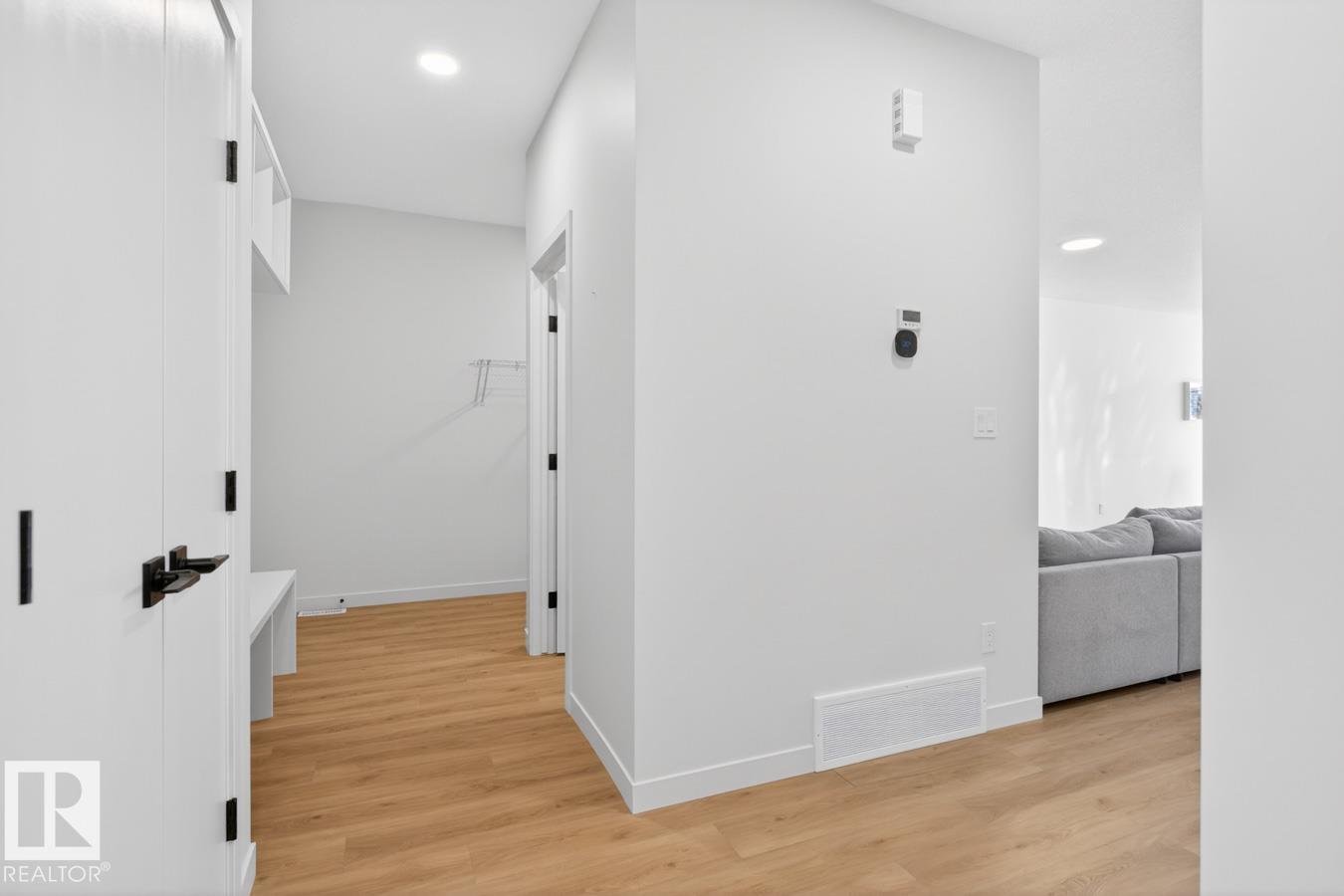17347 100 ST NW
