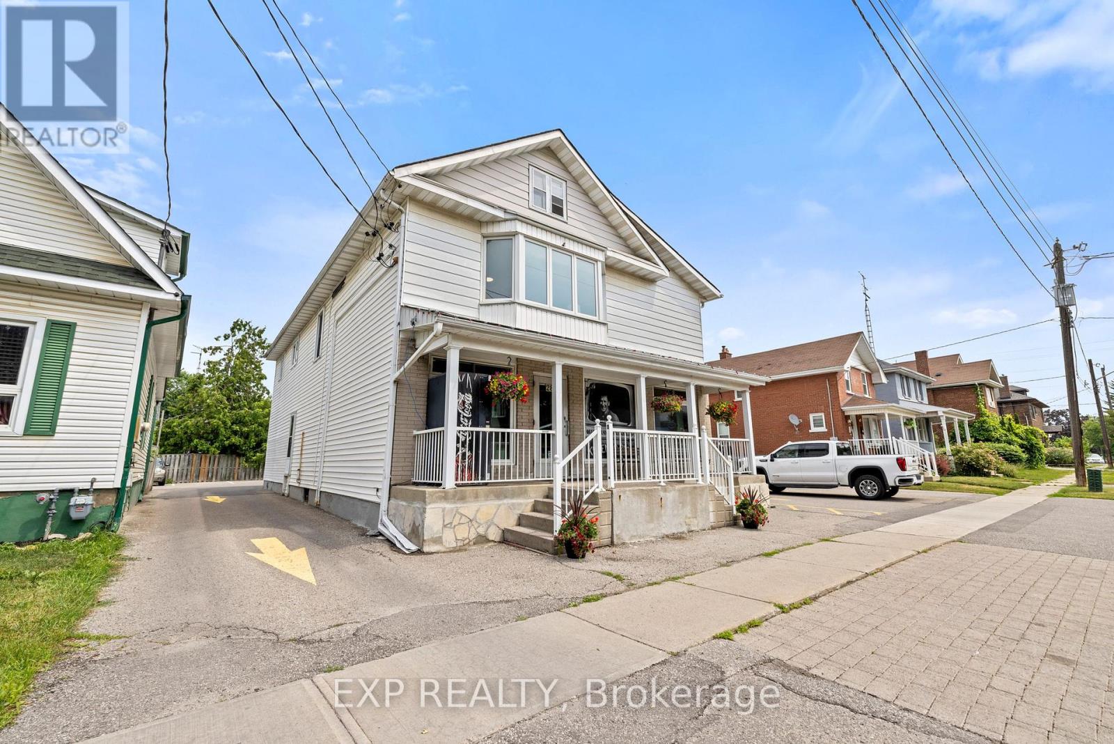 28 BUCKINGHAM AVENUE