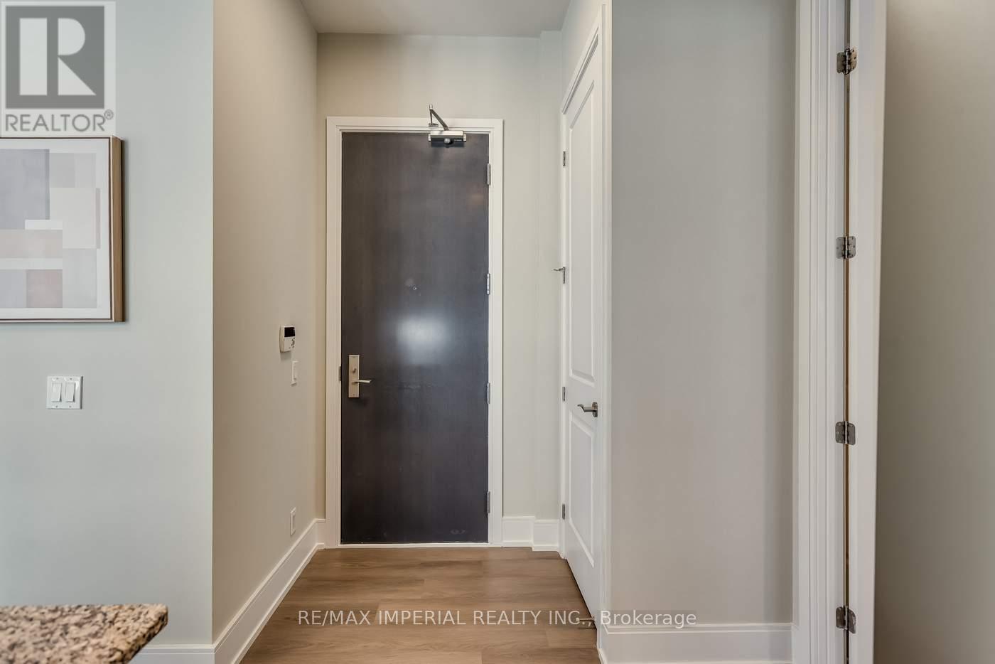 1101 - 21 BALMUTO STREET