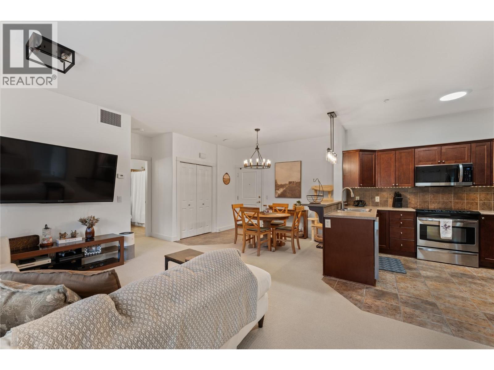 2611 Stillwater Way Unit# 114