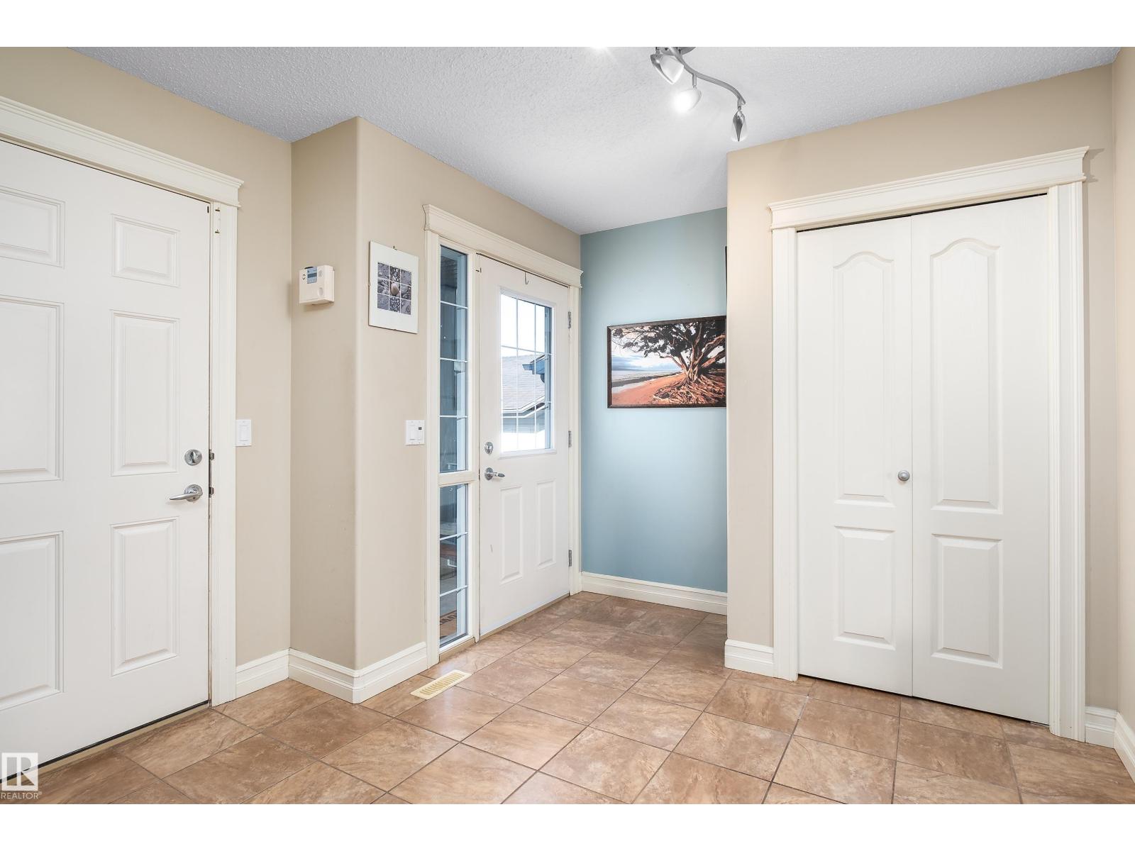 4 SPRING GROVE CRESCENT