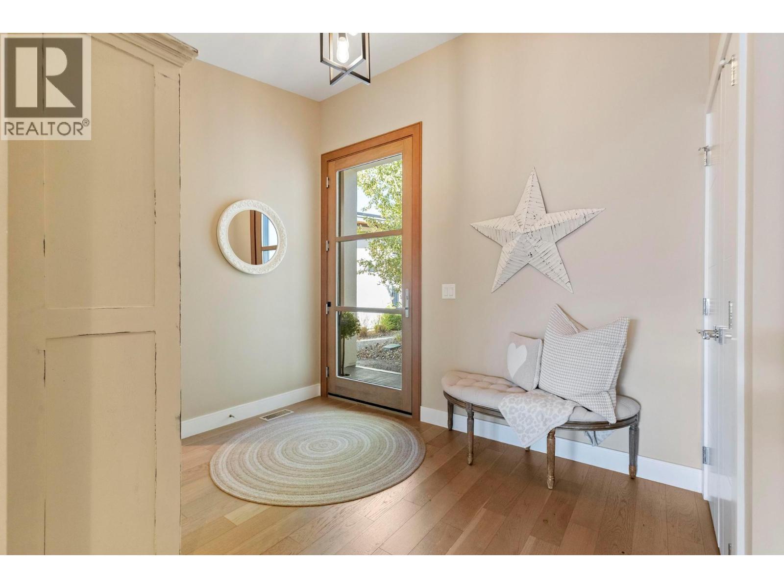 1768 Slateview Crescent