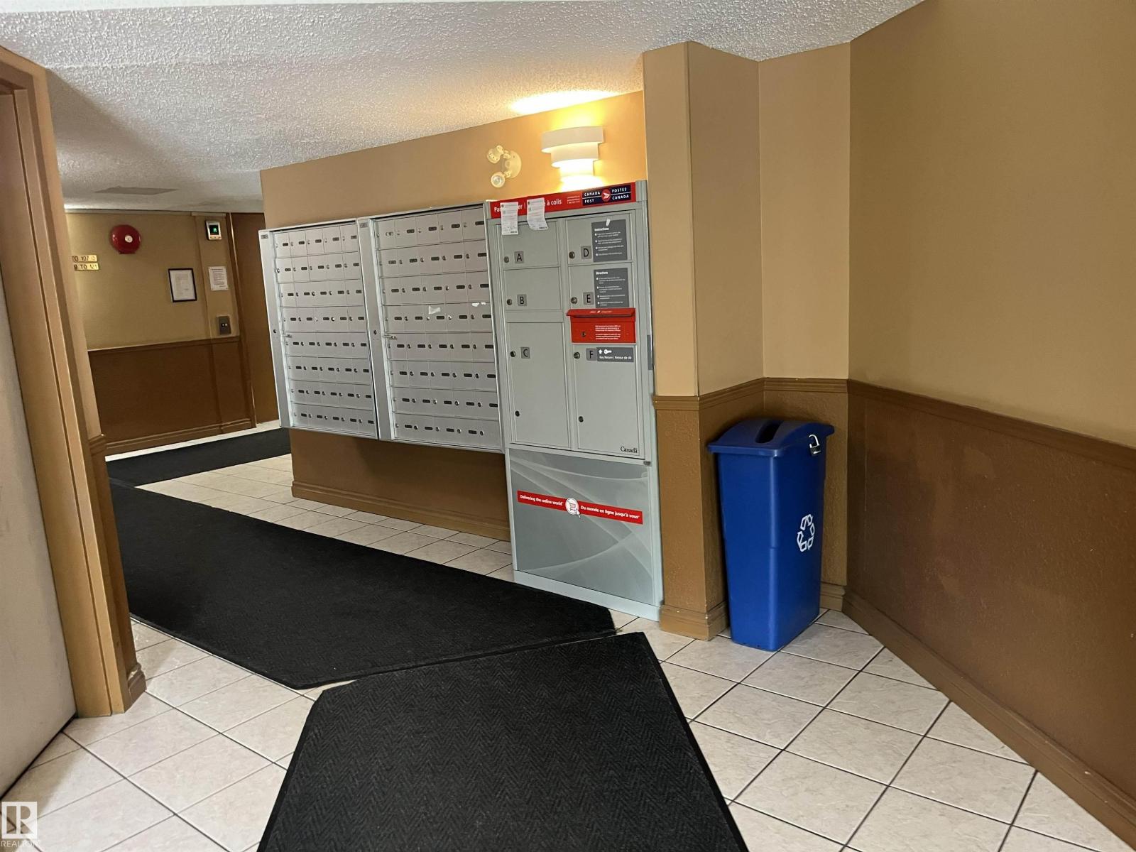 #205 5065 31 AV NW