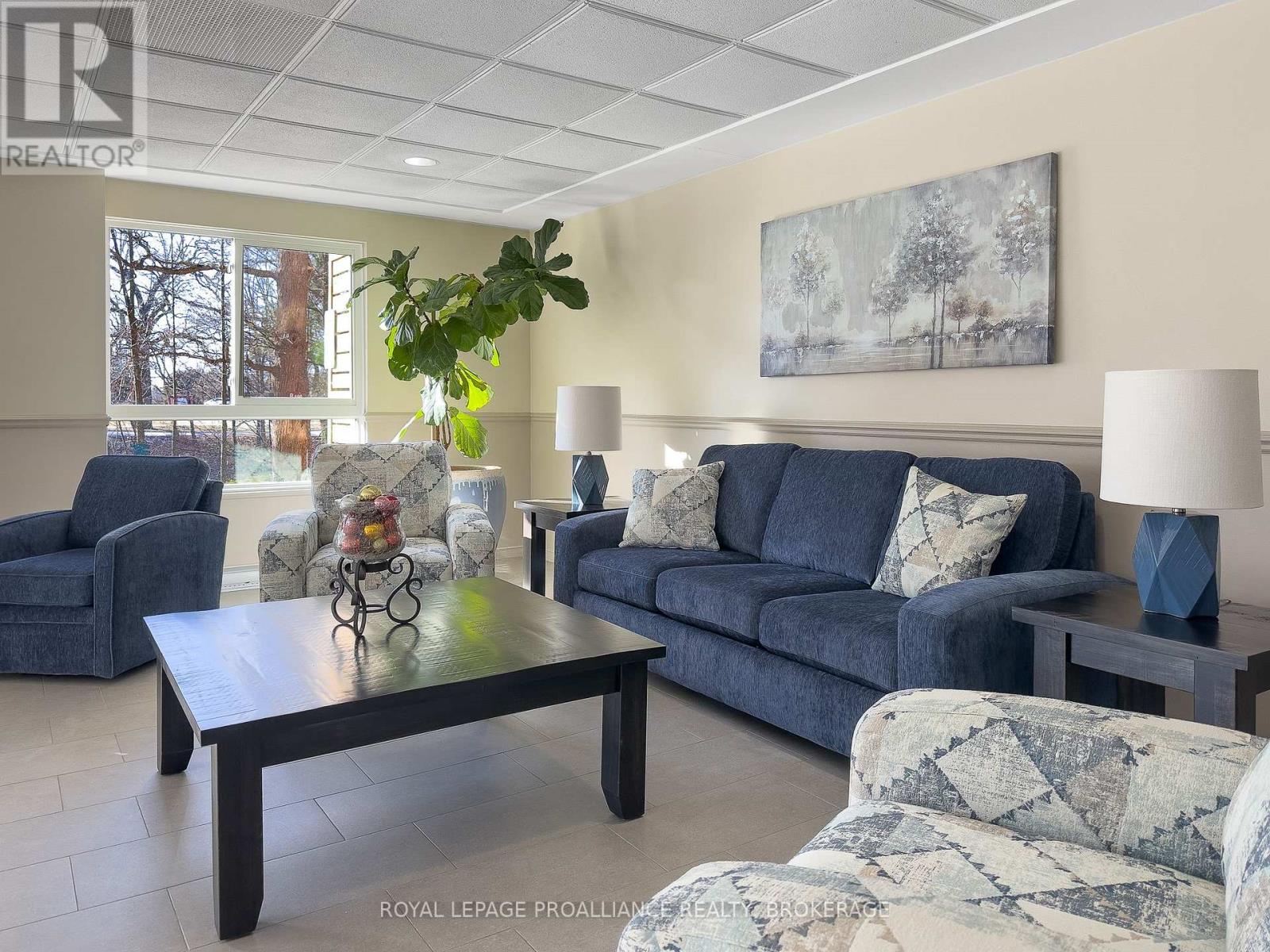 503 - 115 BARRETT COURT