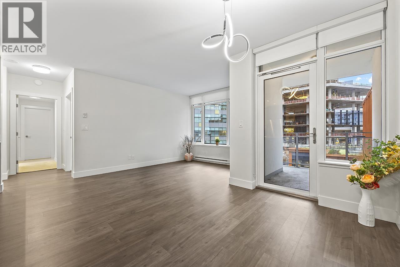 407 258 NELSON'S COURT