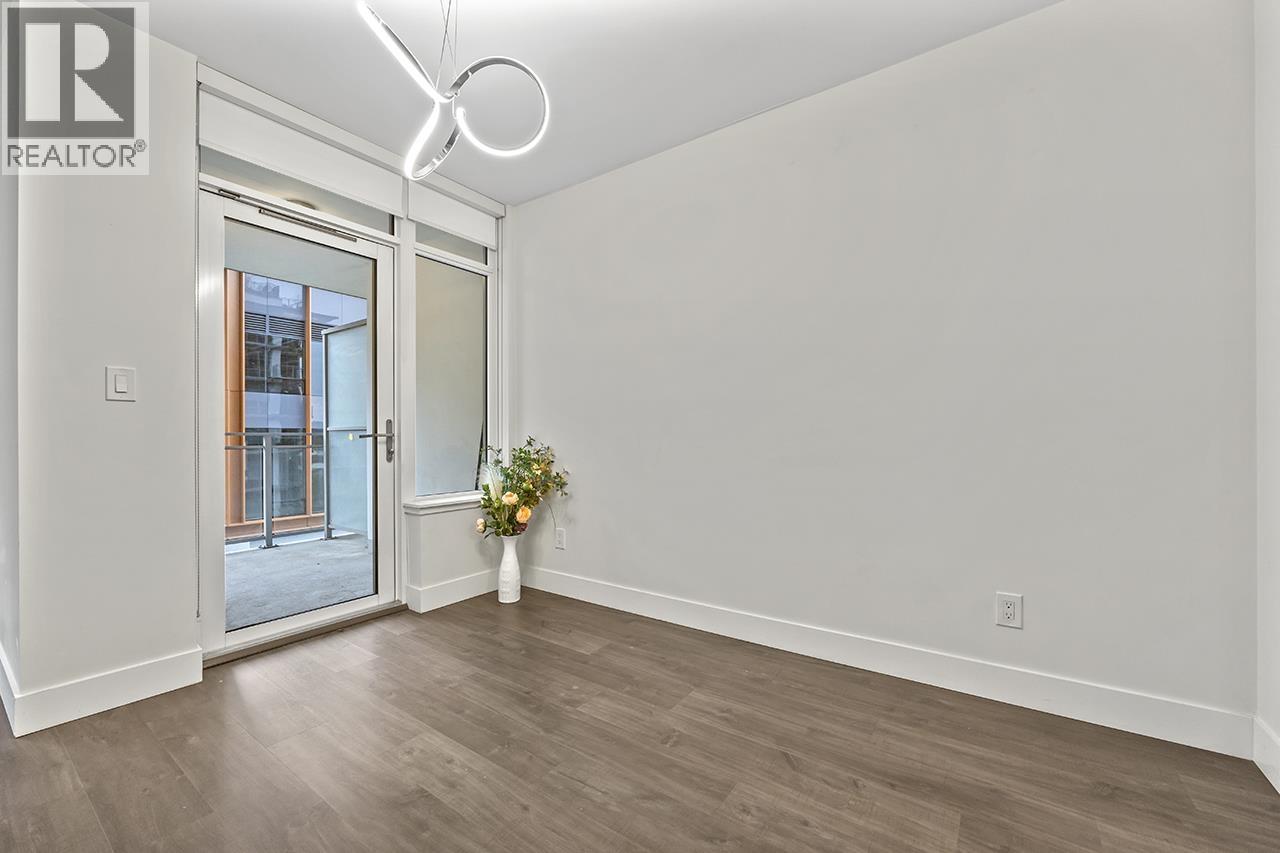 407 258 NELSON'S COURT