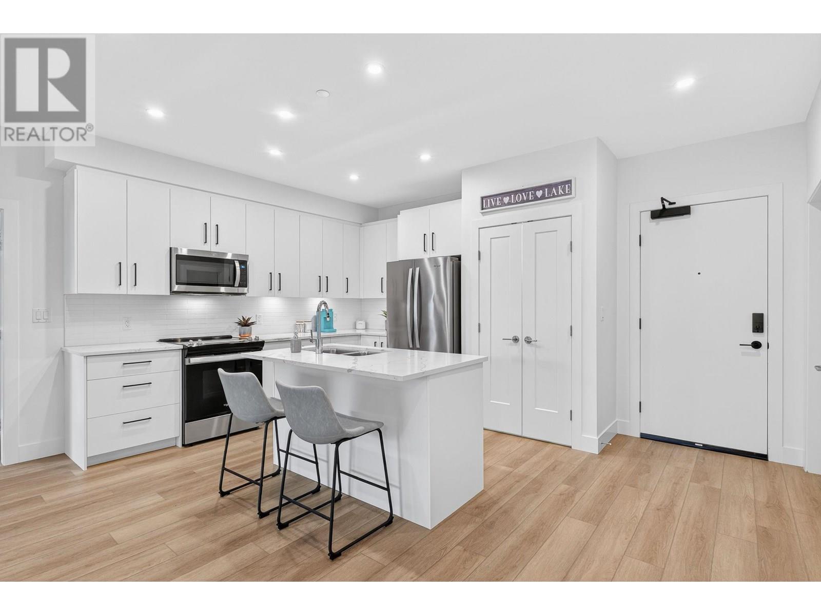 3434 Mckinley Beach Drive Unit# 108