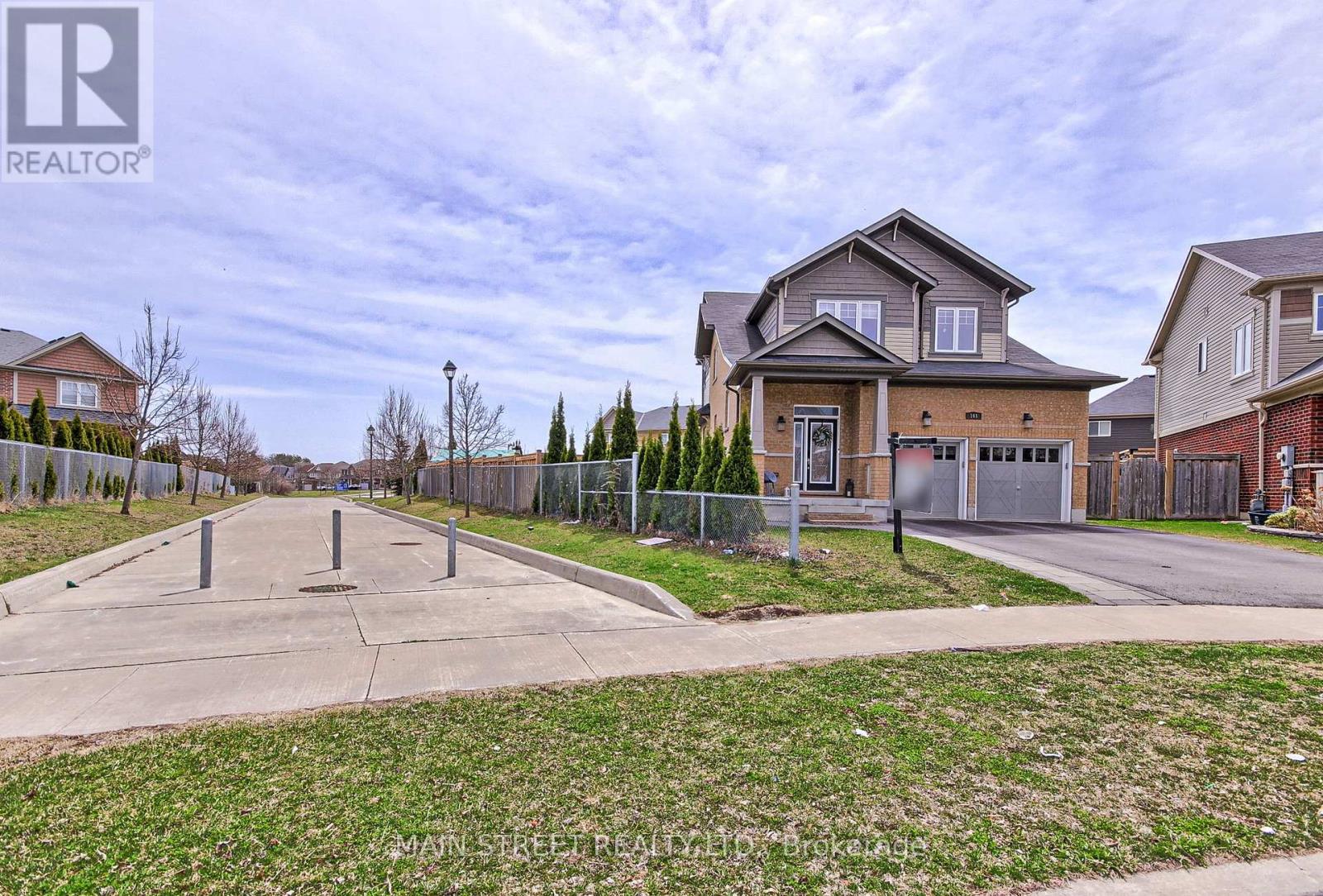 161 BLACKWELL CRESCENT