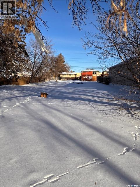 949 Rae STREET Regina SK S4T2B5