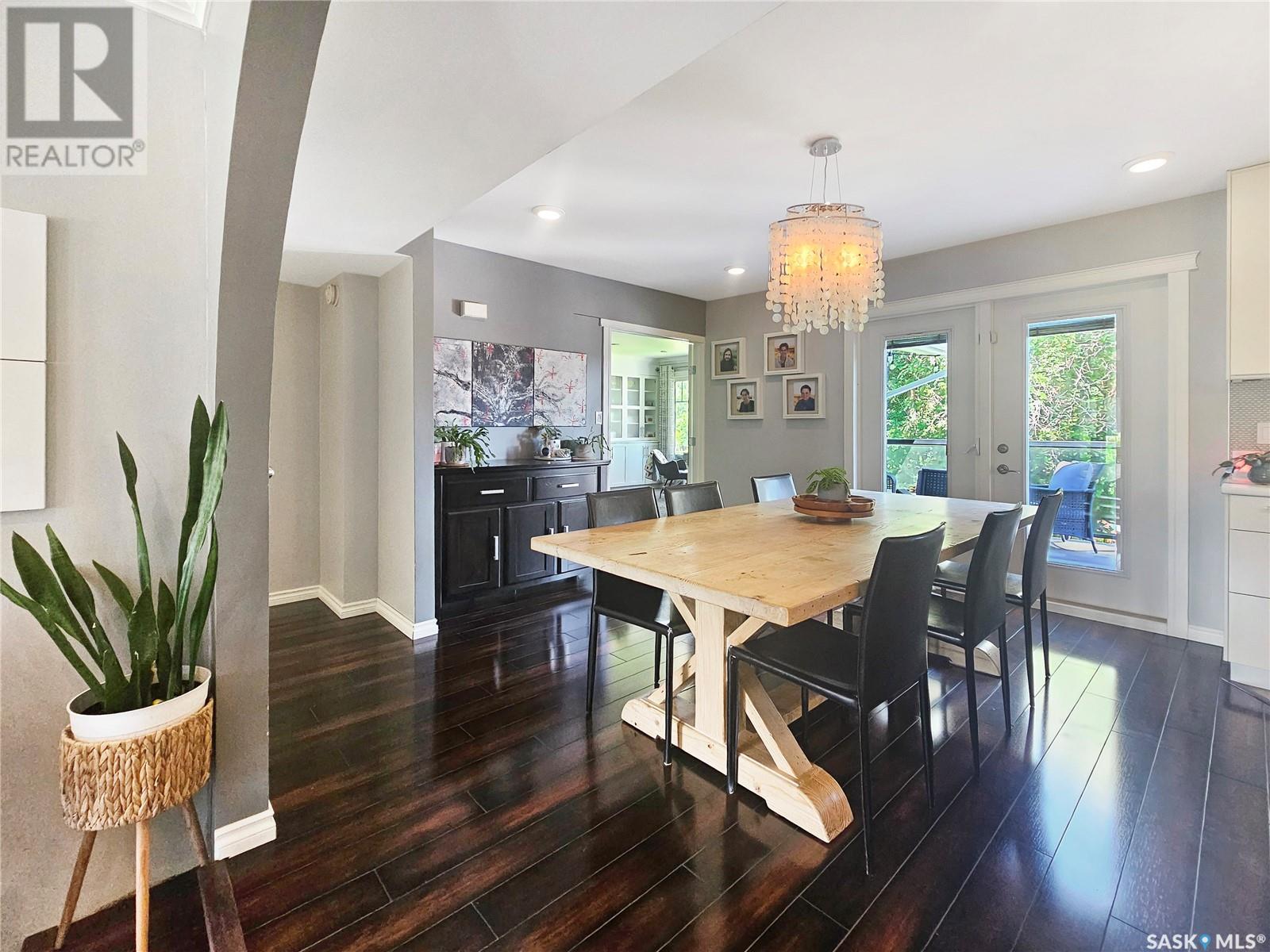 147 Burke CRESCENT