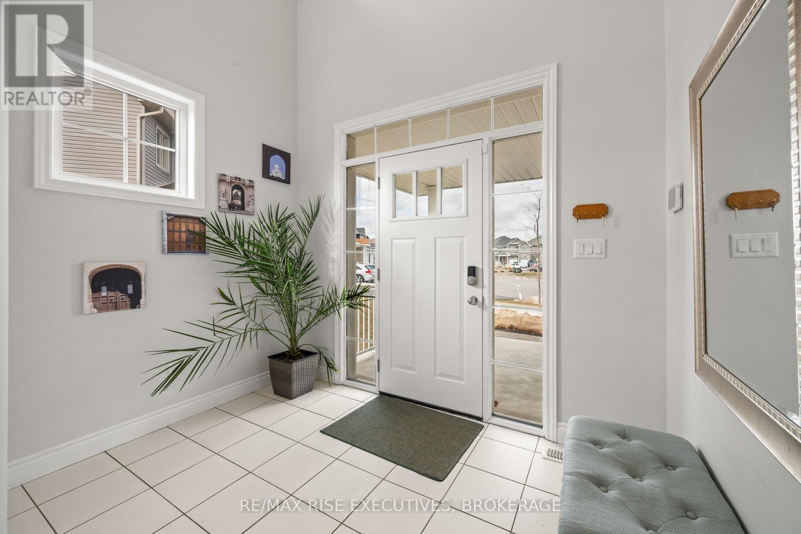 483 BETH CRESCENT