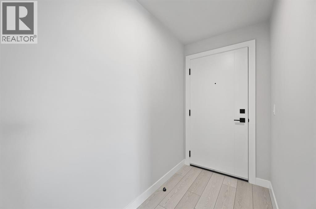 841, 110 18A Street NW