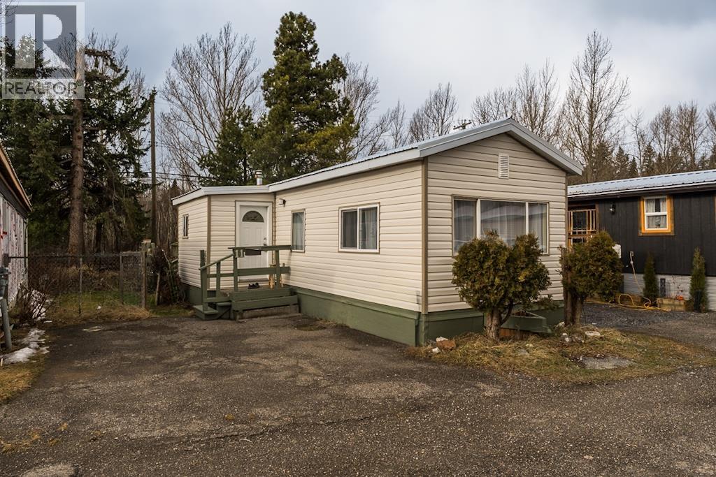 11 3730 LANSDOWNE ROAD