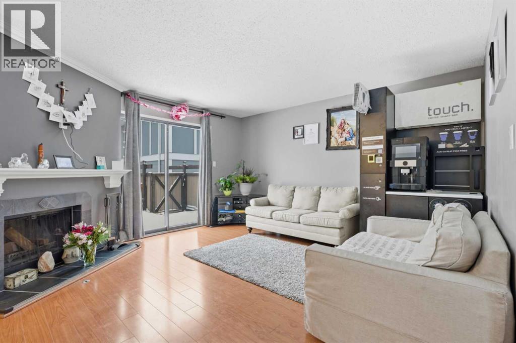 17, 2210 Oakmoor Drive SW