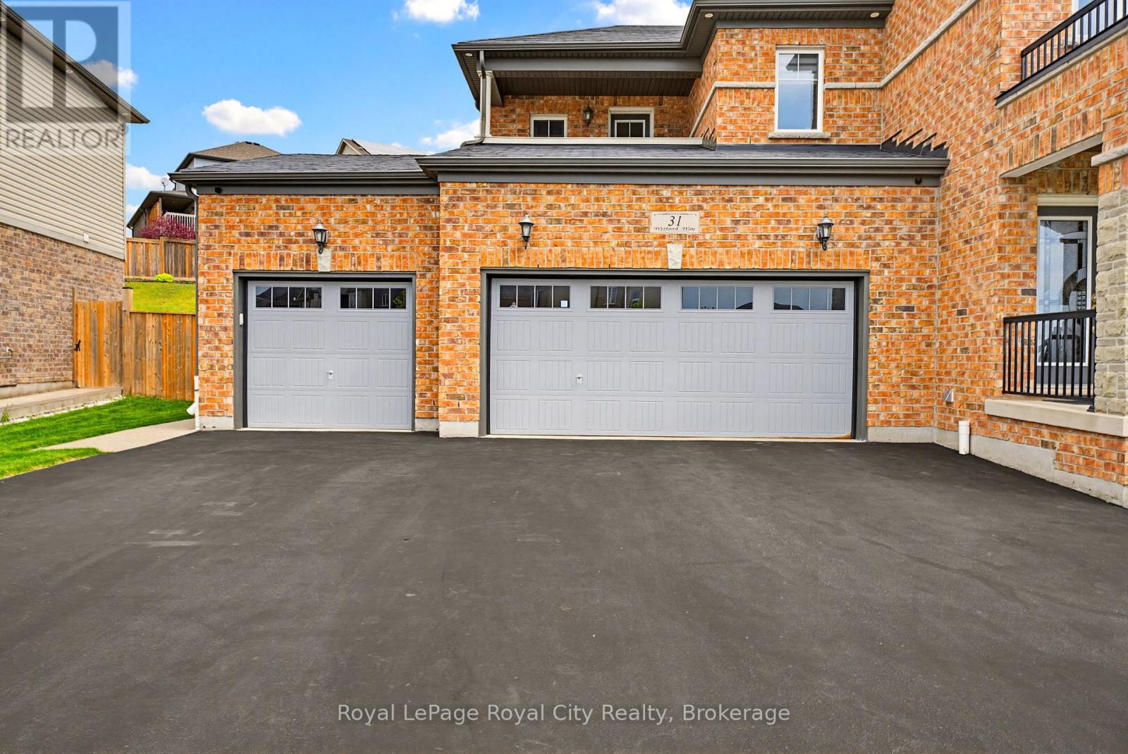 31 WETLAND WAY