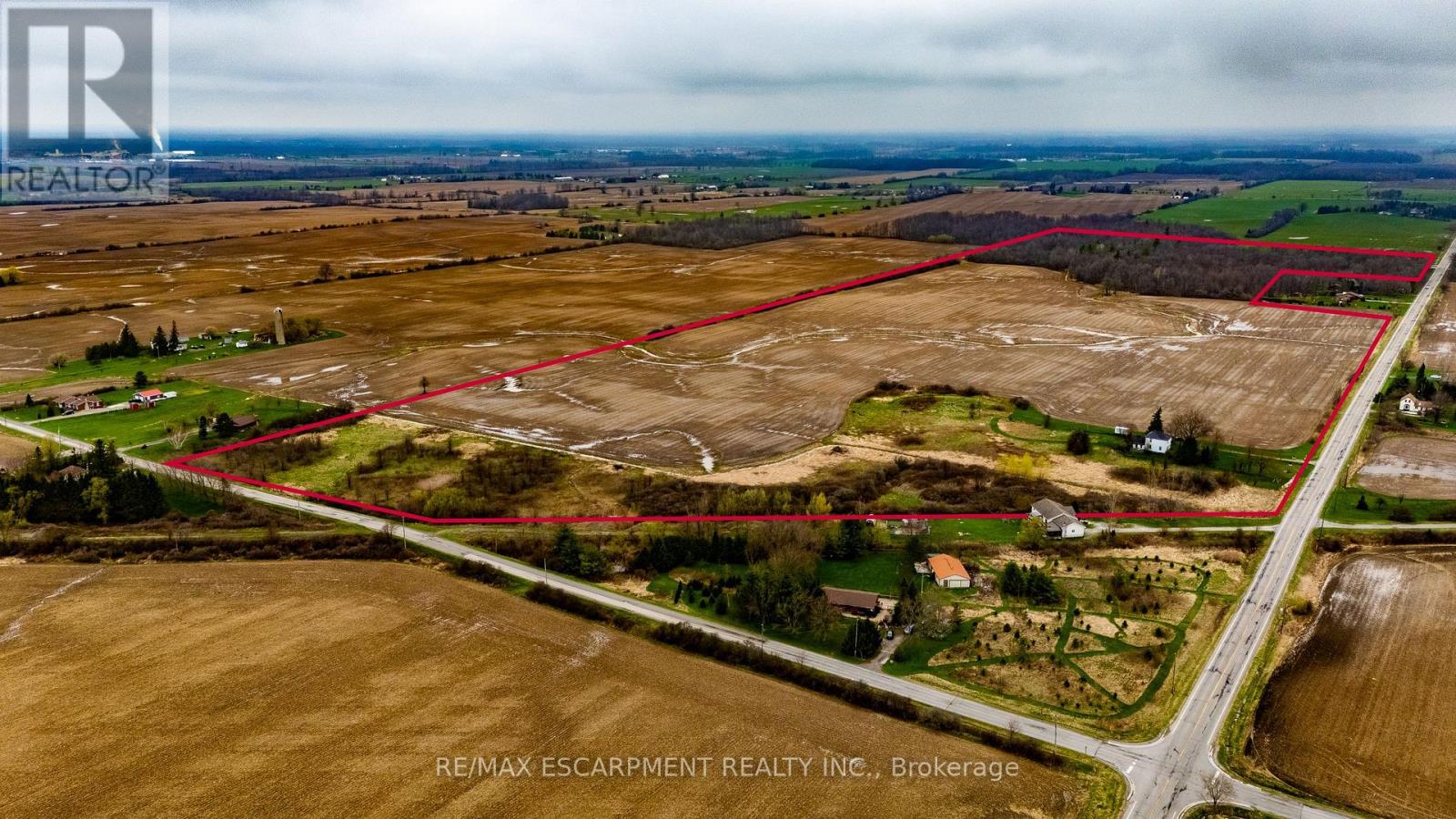 Photo 1 of 9 — 335 MCKENZIE ROAD, Haldimand, ON N0A1H0