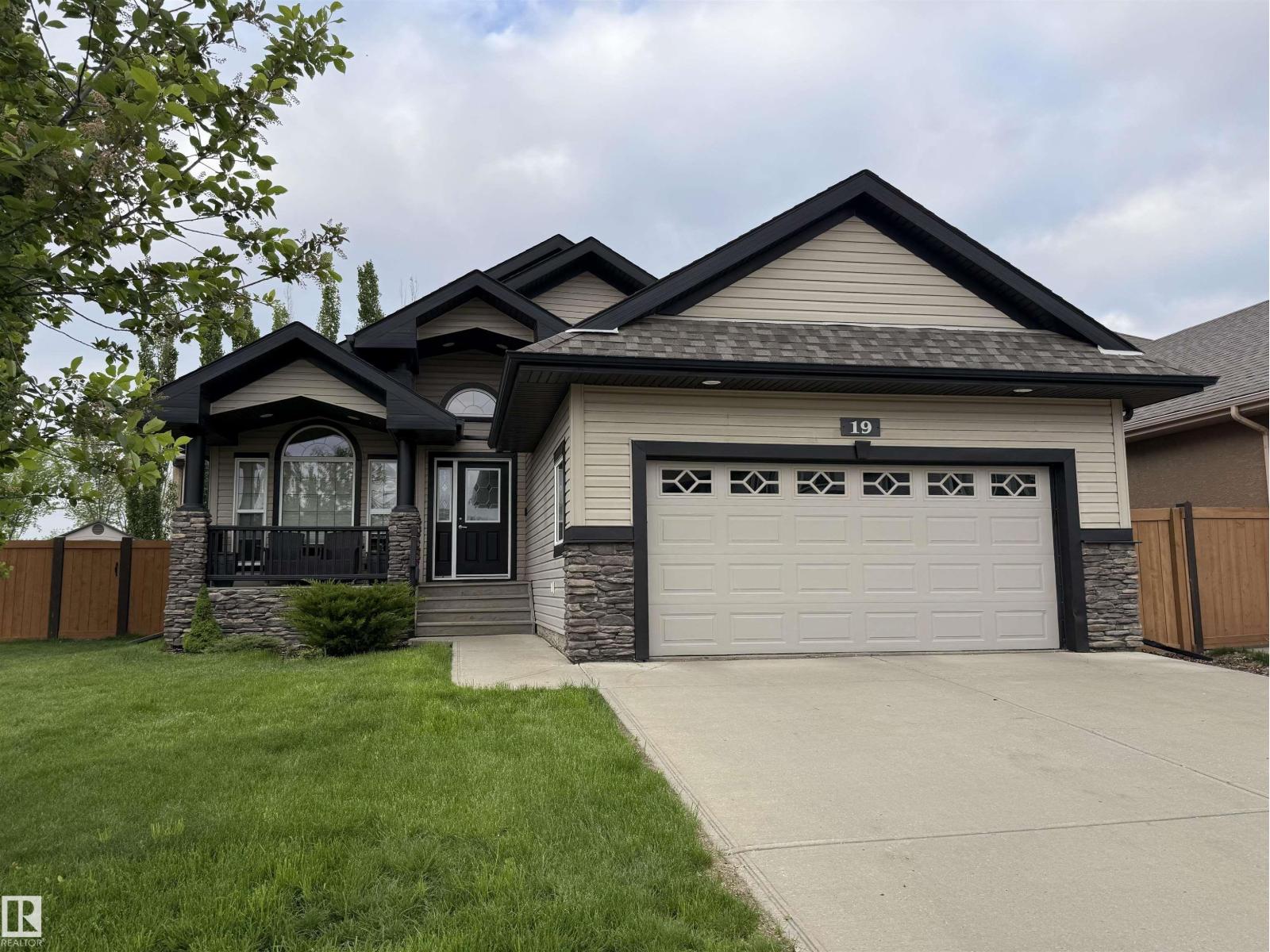 19 NEWTON PL