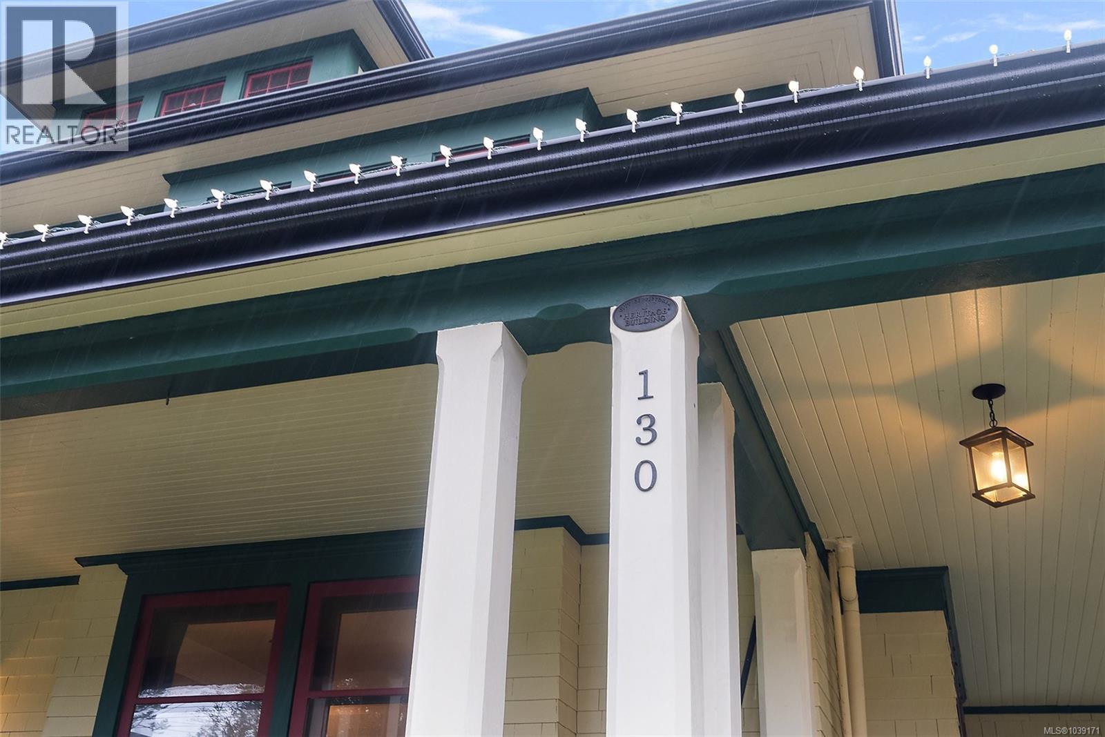 132 Government St S