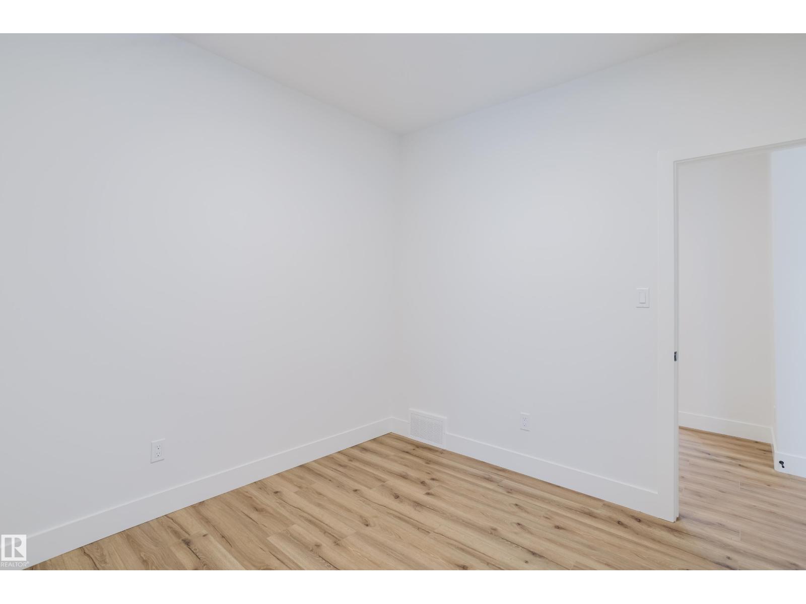 218 EDGEMONT GREEN GR NW