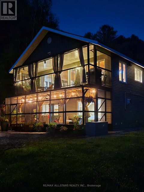 1435 FALKENBURG ROAD Muskoka Lakes (Monck (Muskoka Lakes)) ON P1L1X4