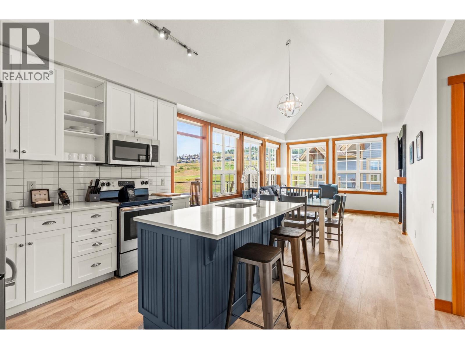 107 Village Centre Court Unit# 416
