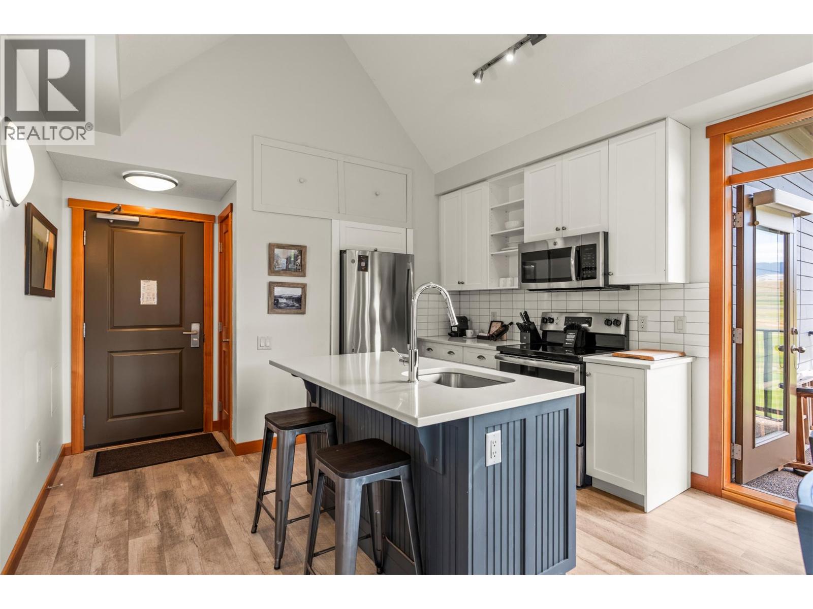 107 Village Centre Court Unit# 416