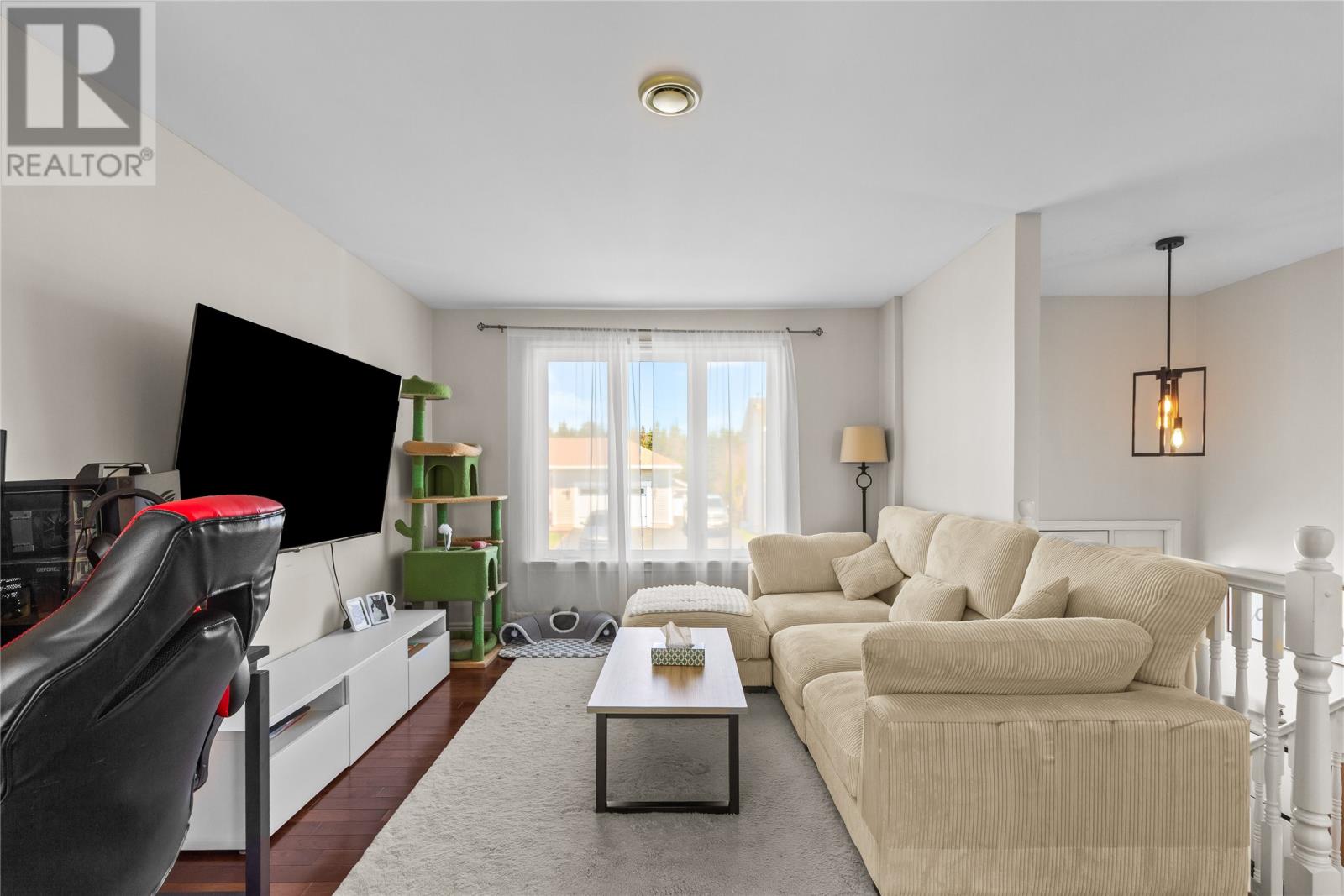 5 Mahogany Place