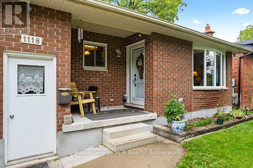 1118 6TH AVENUE W