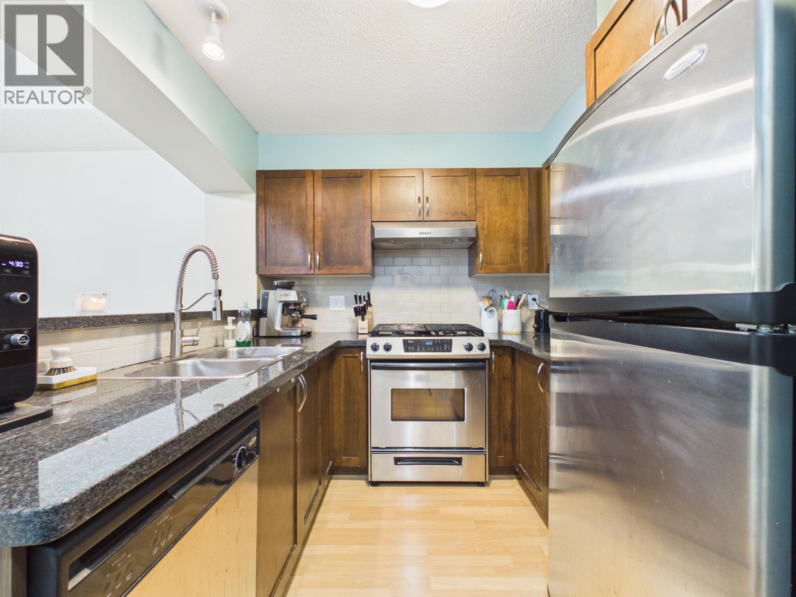 214 2388 WESTERN PARKWAY