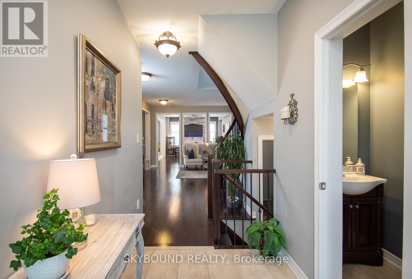 38 SILVER POND DRIVE