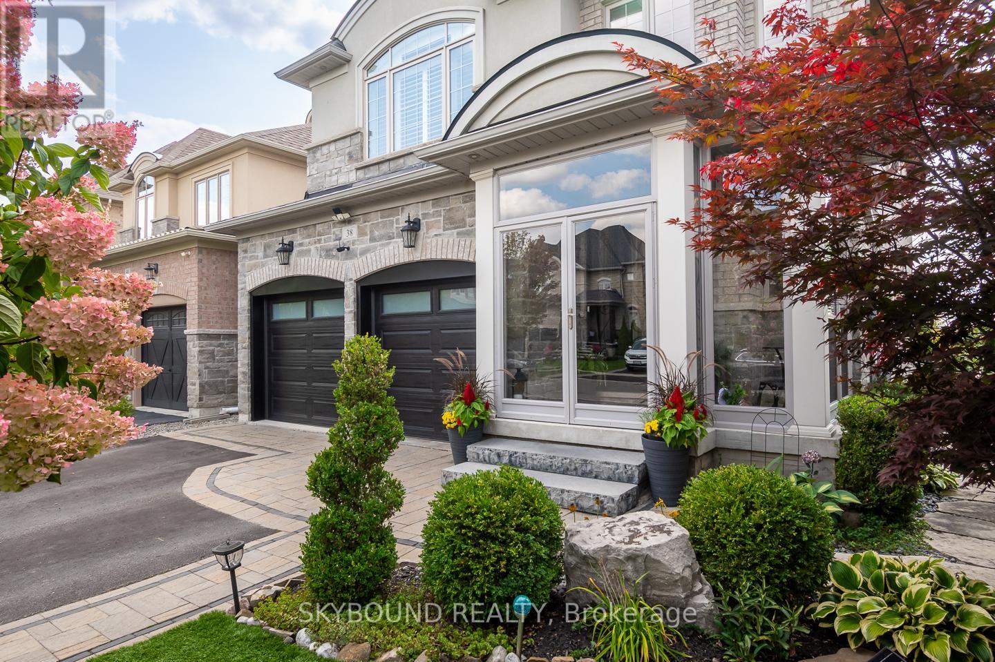 38 SILVER POND DRIVE