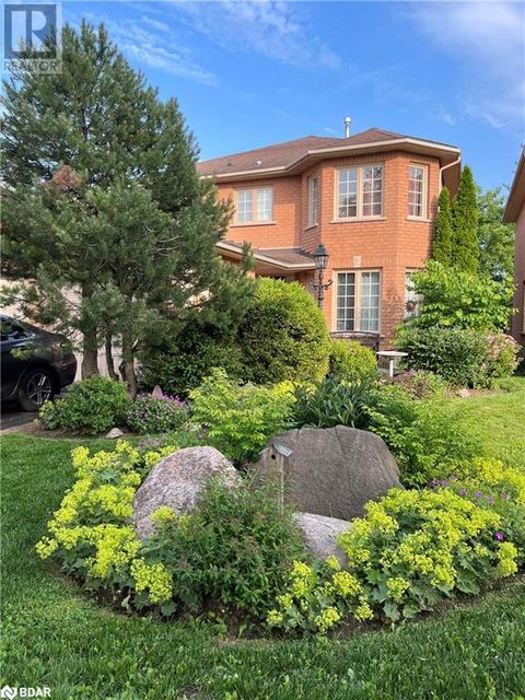 47 FINLAY Road Barrie ON L4N7T7