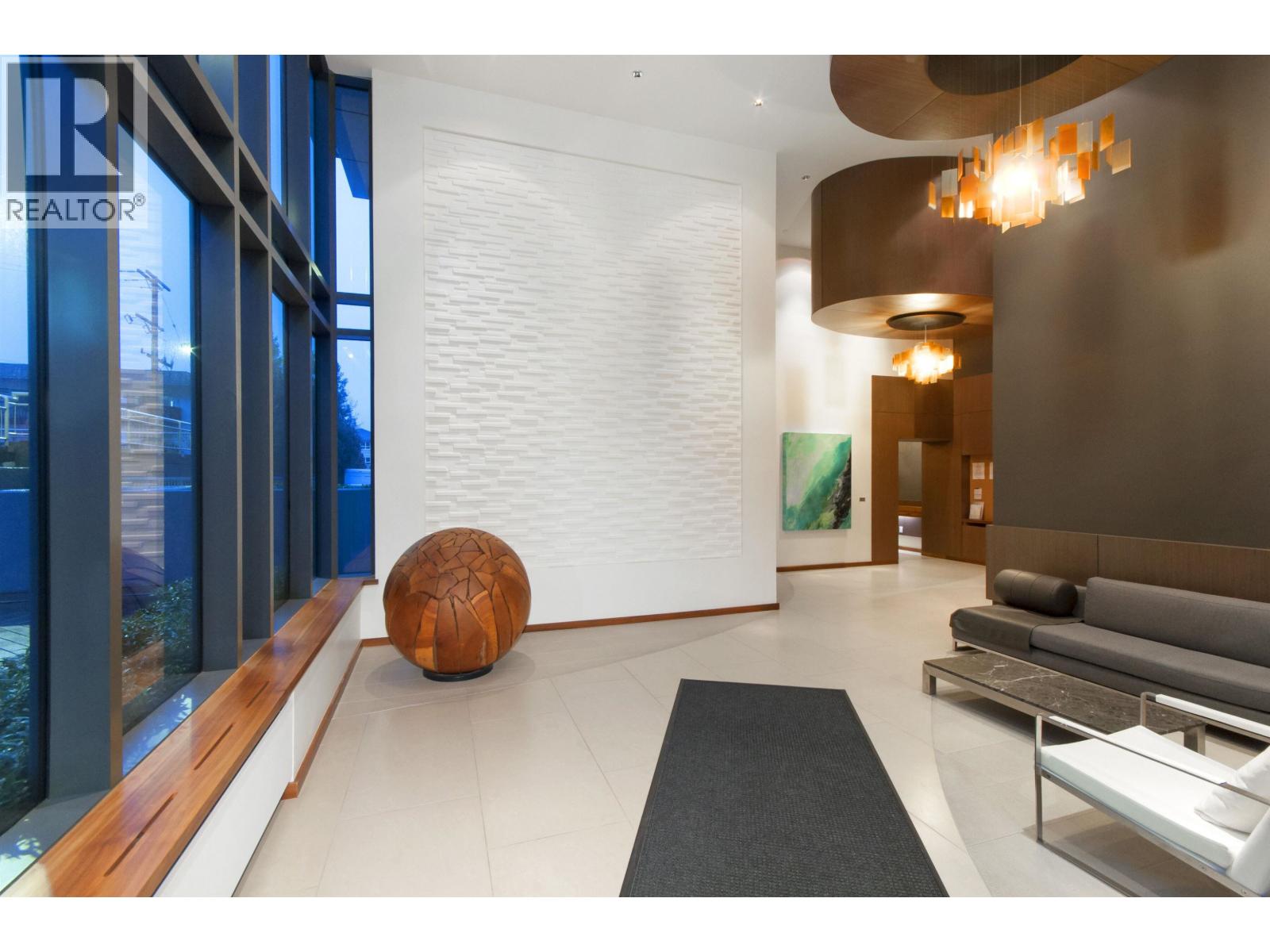 703 111 E 13TH STREET