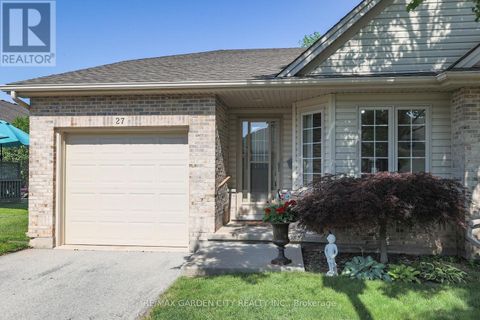 27 - 303 CENTRAL AVENUE Grimsby (Grimsby East) ON L3M5L7