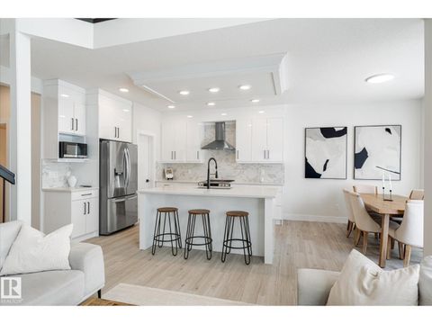 1214 EATON LN NW Edmonton AB T6M1M9