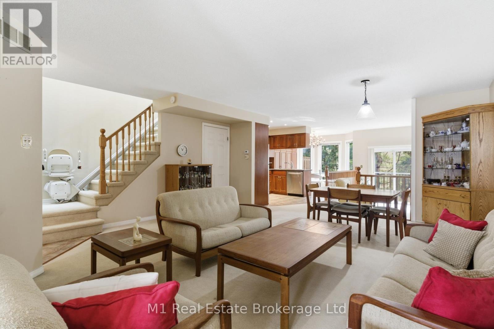 5 MARILYN DRIVE