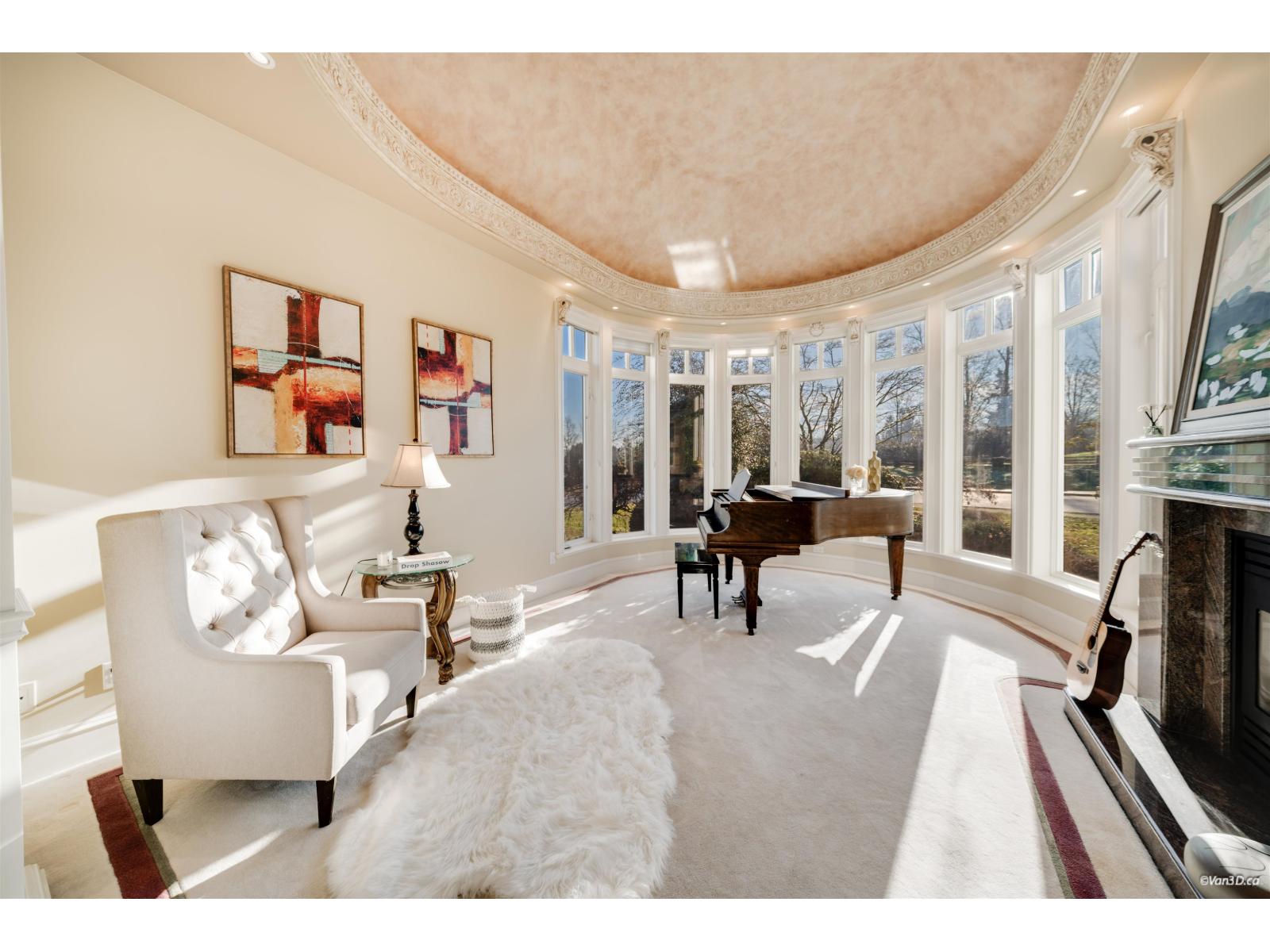 15783 COLLINGWOOD CRESCENT