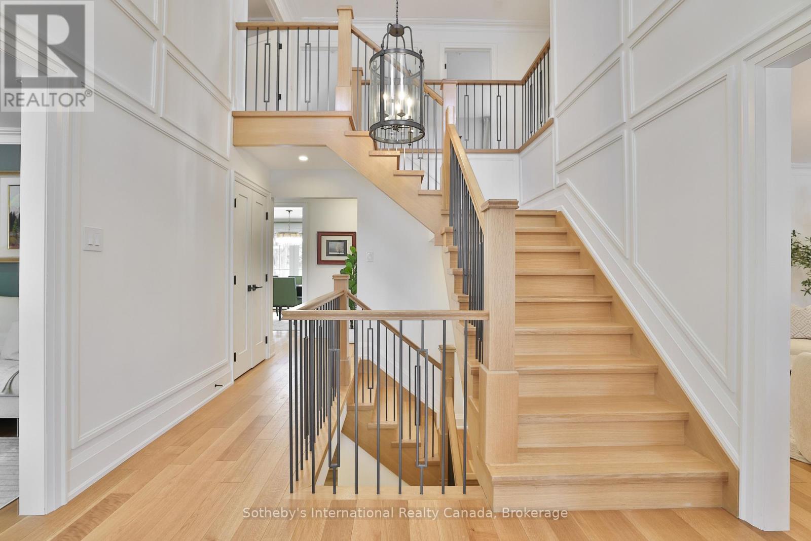 2464 DEER RUN AVENUE