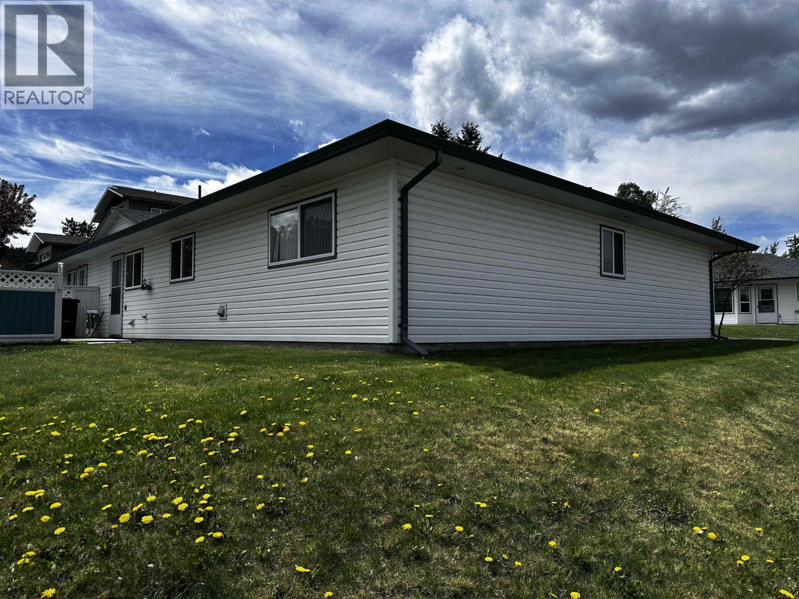 1 814 CARIBOO TRAIL