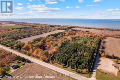 6646 LAKESHORE ROAD Lambton Shores (Kettle Point) ON N0N1J7