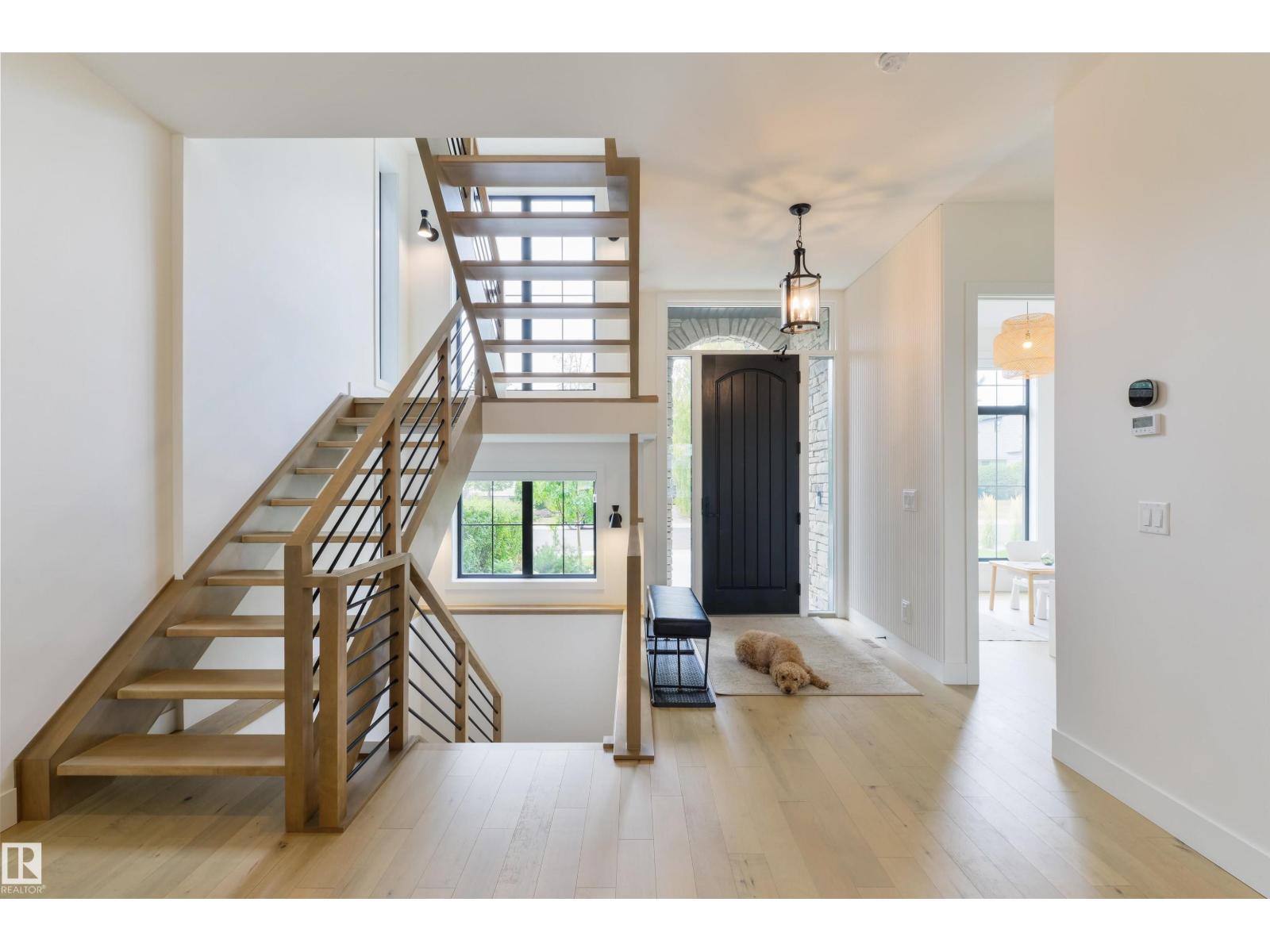 8107 144 ST NW