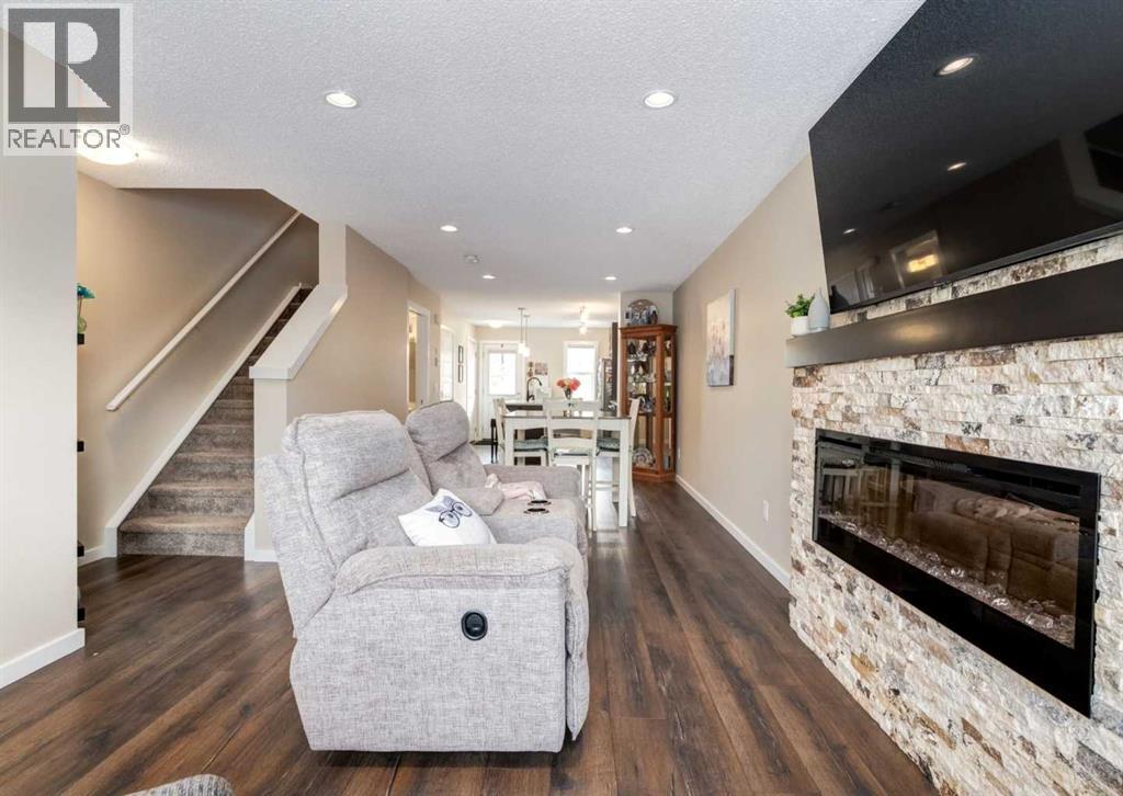 606 Cranford Mews SE